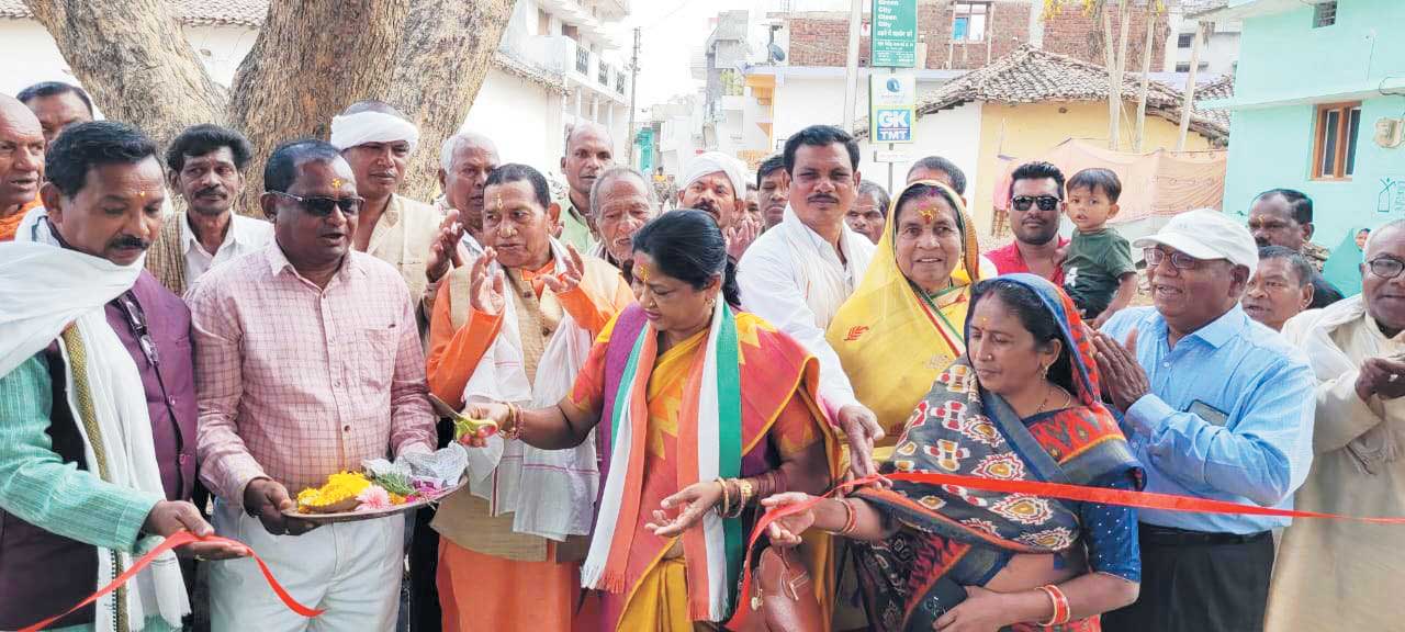 गैंदसिंह नायक का शहादत दिवस मनाया, विधायक ने शेड का किया लोकार्पण