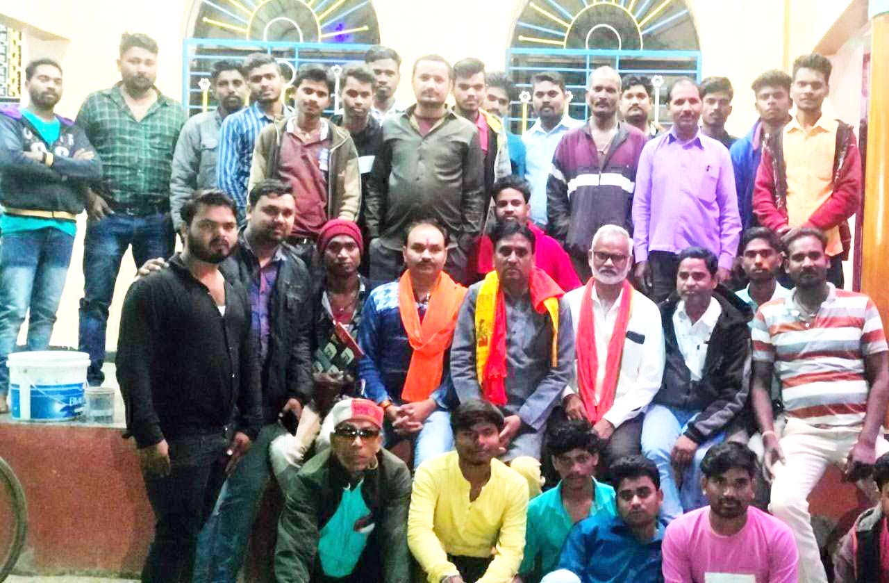 ग्रामीणों ने ग्रहण की विहिप बजरंगदल की सदस्यता ग्रामीणों ने ग्रहण की विहिप बजरंगदल की सदस्यता