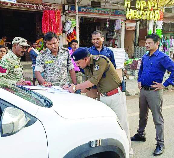 गीदम पुलिस ने की चालानी कार्रवाई गीदम पुलिस ने की चालानी कार्रवाई