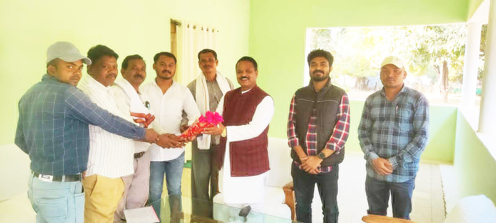 अजजा आयोग के अध्यक्ष का आत्मीय स्वागत