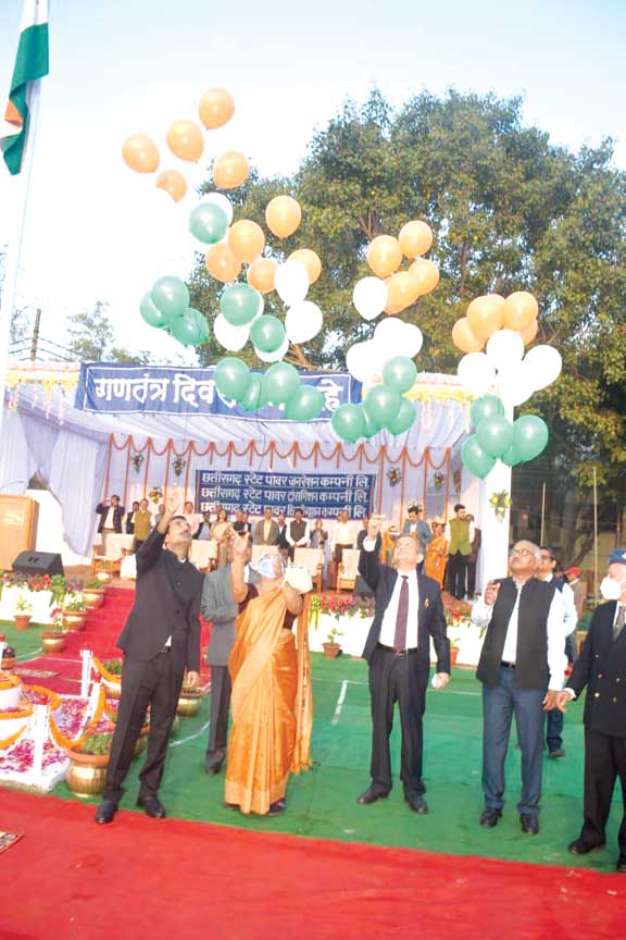 अंकित आनंद को ताराचंद बेन ने दी सलामी अंकित आनंद को ताराचंद बेन ने दी सलामी