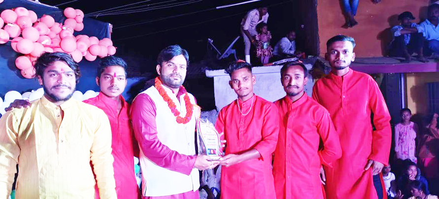 लखोली में डांस प्रतियोगिता आयोजित लखोली में डांस प्रतियोगिता आयोजित