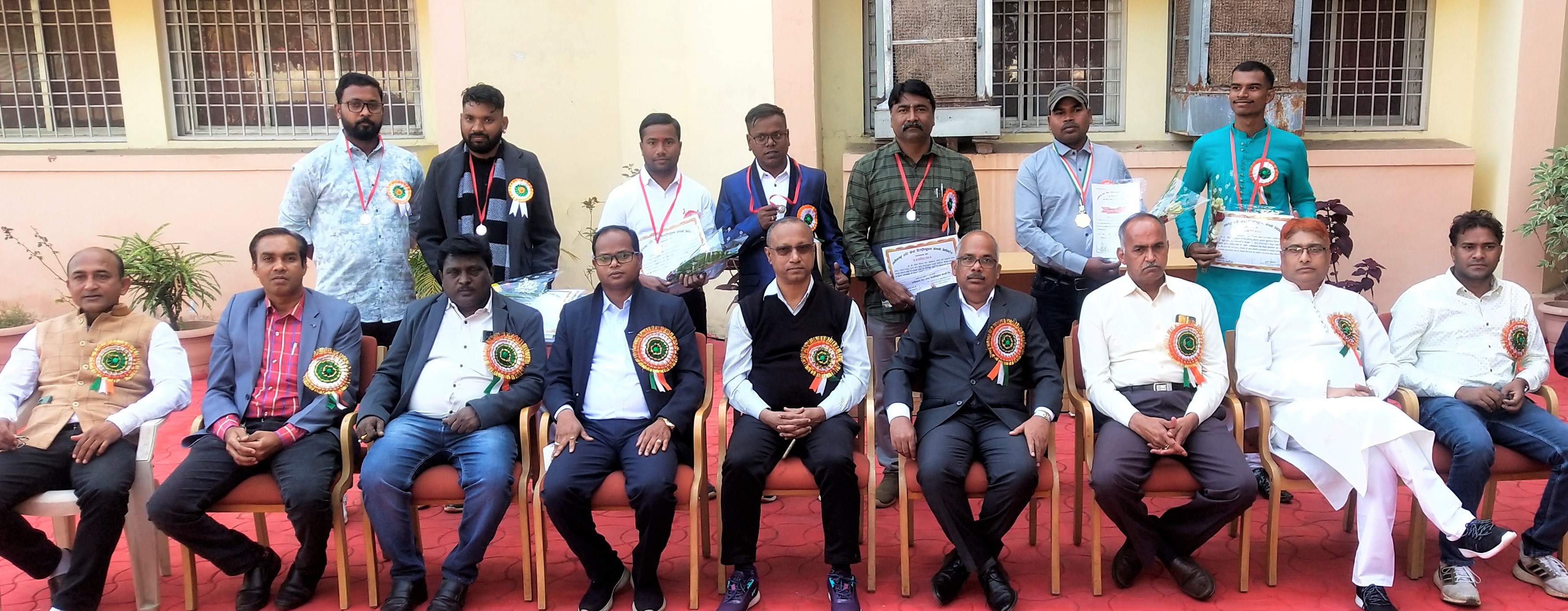 मुख्य अभियंता ने किया ध्वजारोहण मुख्य अभियंता ने किया ध्वजारोहण