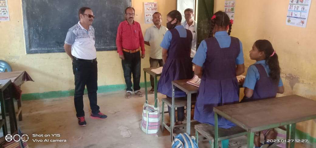 एबीईओ ने किया स्कूलों का निरीक्षण