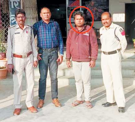 रेप का आरोपी गिरफ्तार रेप का आरोपी गिरफ्तार
