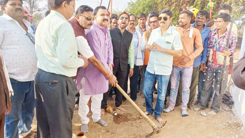 हिंदू मुस्लिम एकता की मिसाल है अनवरपुर का मड़ई मेला-द्वारिकाधीश