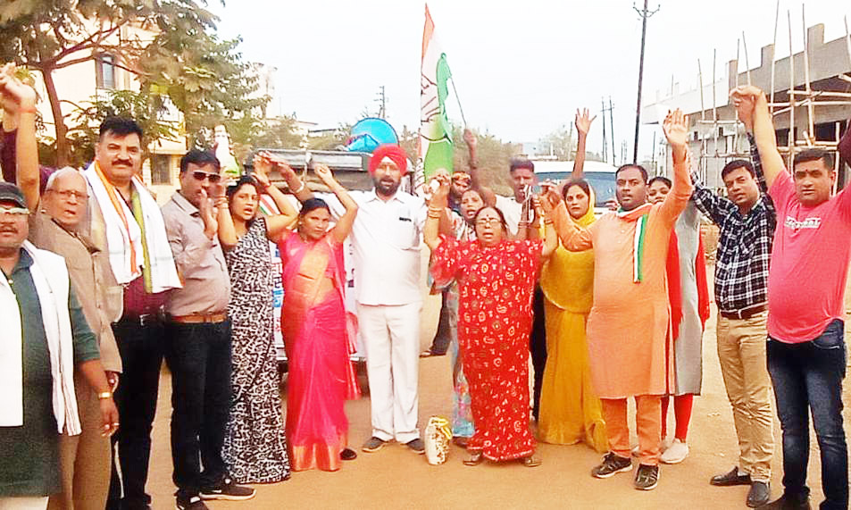 रेवाडीह वार्ड में निकली कांग्रेस की हाथ से हाथ जोड़ो यात्रा रेवाडीह वार्ड में निकली कांग्रेस की हाथ से हाथ जोड़ो यात्रा