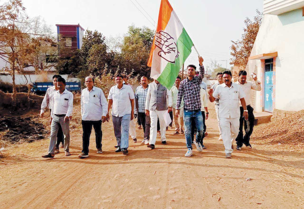 सिमगा ब्लॉक में कांग्रेस का हाथ से हाथ जोड़ो अभियान