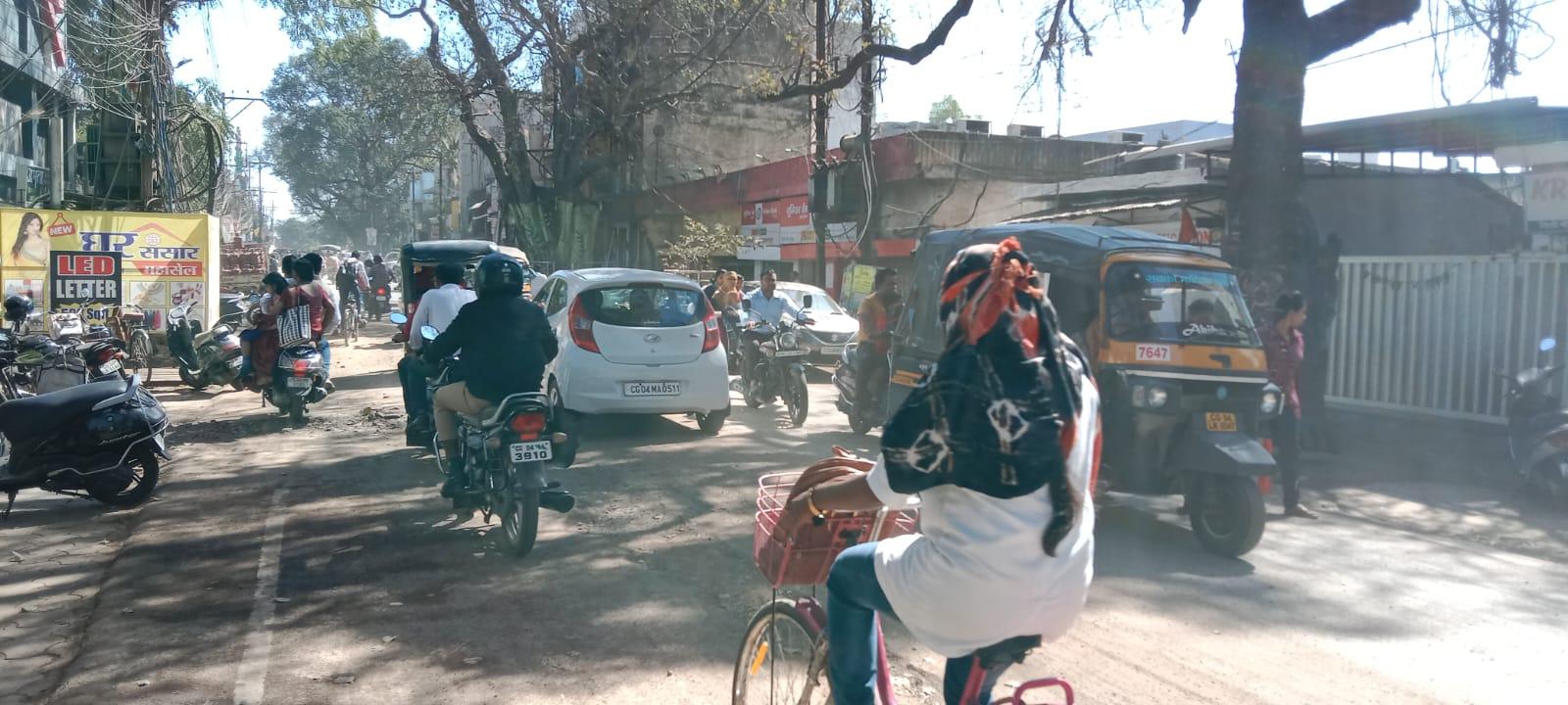 सुबह सवेर धूल स्नान... सुबह सवेर धूल स्नान...