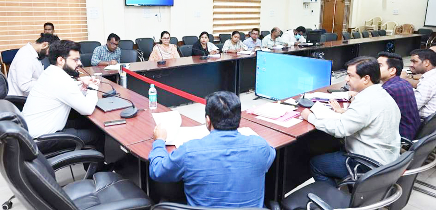 शर्तों के मुताबिक जिन कॉलोनाइजर ने रहवासियों को सुविधा नहीं दी, उन पर होगी कार्रवाई शर्तों के मुताबिक जिन कॉलोनाइजर ने रहवासियों को सुविधा नहीं दी, उन पर होगी कार्रवाई