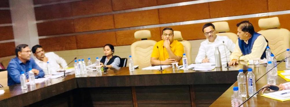 खनिजों से चालू वित्तीय वर्ष में माह दिसम्बर तक मिला 8672 करोड़ का राजस्व खनिजों से चालू वित्तीय वर्ष में माह दिसम्बर तक मिला 8672 करोड़ का राजस्व