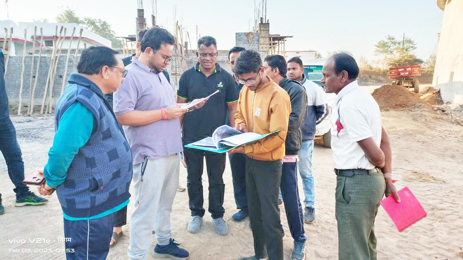 बालक चौक शॉपिंग कॉम्प्लेक्स का काम इसी महीने पूरा करने का लक्ष्य बालक चौक शॉपिंग कॉम्प्लेक्स का काम इसी महीने पूरा करने का लक्ष्य