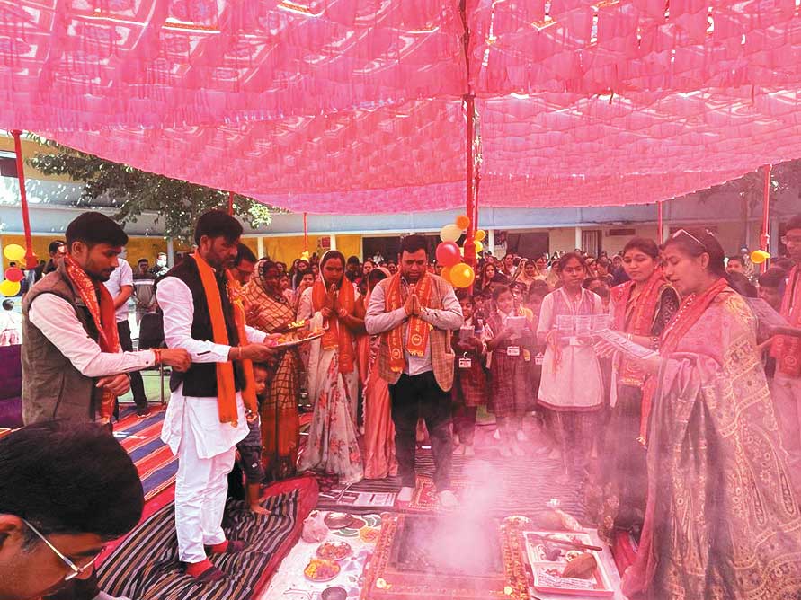 डीएवी मुख्यमंत्री पब्लिक स्कूल में आनंद मेला डीएवी मुख्यमंत्री पब्लिक स्कूल में आनंद मेला
