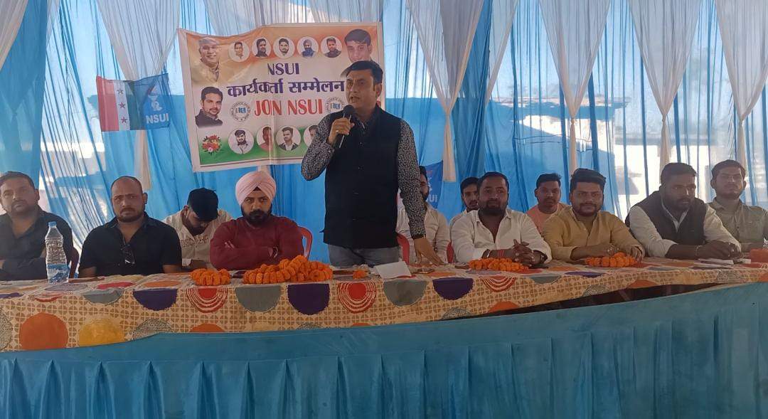 पद नहीं व्यक्तित्व बड़ा, महिलाओं की सुरक्षा हमारी पहली प्राथमिकता-दानिश रफीक पद नहीं व्यक्तित्व बड़ा, महिलाओं की सुरक्षा हमारी पहली प्राथमिकता-दानिश रफीक