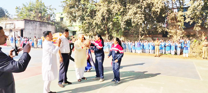 शहर में राजीव युवा मितान क्लब के आयोजन में विधायक हुए शामिल शहर में राजीव युवा मितान क्लब के आयोजन में विधायक हुए शामिल