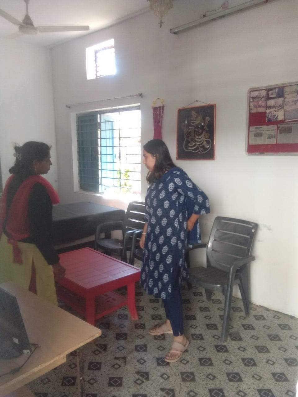 एसडीएम को निरीक्षण में छात्रावास से गायब मिलीं चार छात्राएं एसडीएम को निरीक्षण में छात्रावास से गायब मिलीं चार छात्राएं