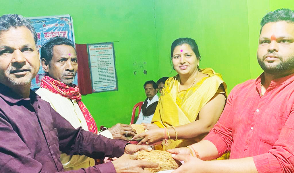 शिक्षा के बिना समाज का विकास संभव नहीं-रश्मि शिक्षा के बिना समाज का विकास संभव नहीं-रश्मि