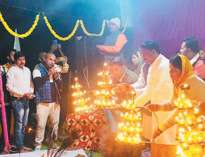 श्रवण महानदी आरती में हुए शामिल श्रवण महानदी आरती में हुए शामिल
