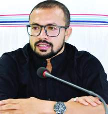 प्राकृतिक पेंट से अर्थव्यवस्था होगी सुदृढ़-कलेक्टर