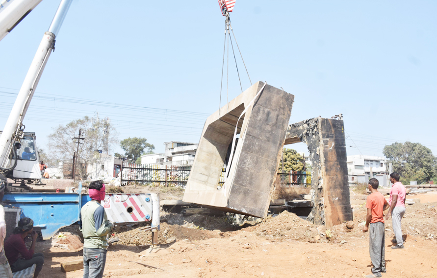 उरकुरा, सरोना स्टेशनों के पास ब्रिज का निर्माण, 9, 10 को कई ट्रेनें रद्द