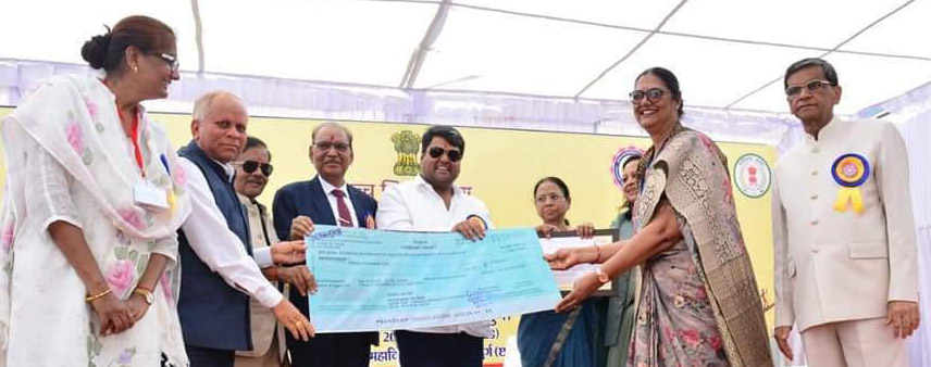 डॉ. रत्ना नशीने को राज्य स्तरीय राष्ट्रीय सेवा योजना के श्रेष्ठ कार्यक्रम अधिकारी का पुरस्कार डॉ. रत्ना नशीने को राज्य स्तरीय राष्ट्रीय सेवा योजना के श्रेष्ठ कार्यक्रम अधिकारी का पुरस्कार