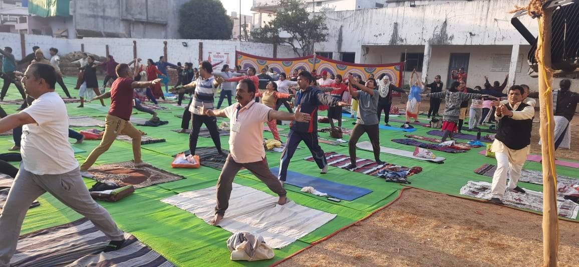 योग से कई बीमारियां हो रही ठीक, मिल रही राहत