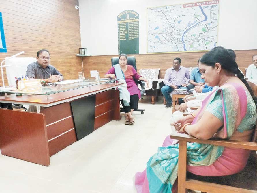 एएसपी ने ली एसपी आफिस स्टाफ की मीटिंग