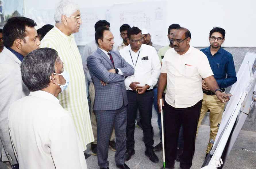 स्वास्थ्य मंत्री ने किया निर्माणधीन सुपर स्पेशलिटी हॉस्पिटल का निरीक्षण