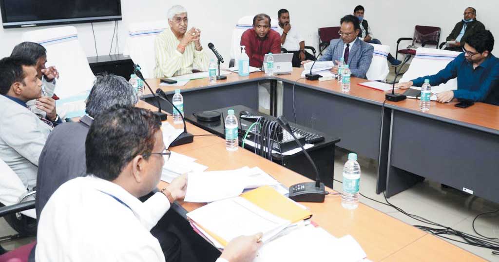 सिंहदेव ने कांकेर और जगदलपुर मेडिकल कॉलेज के स्वशासी समिति की ली बैठक