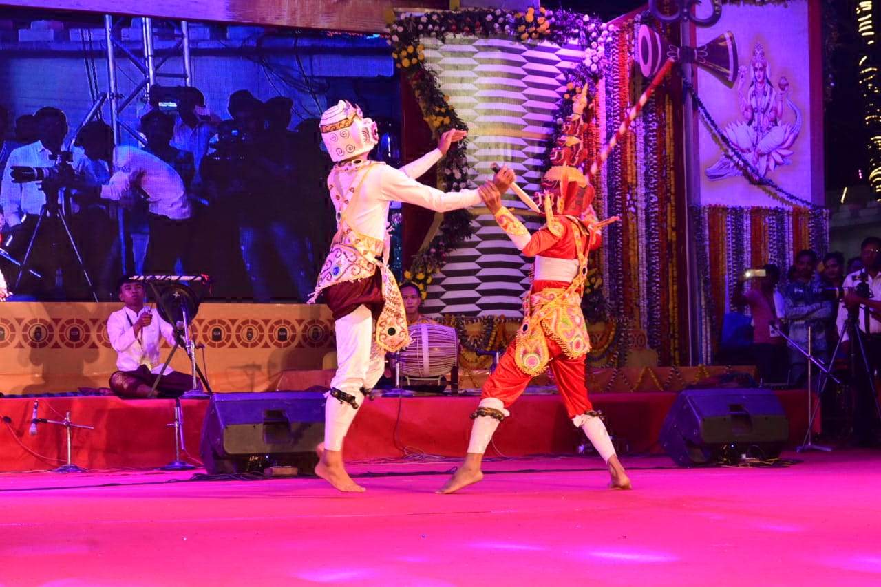 राजिम में अंतरराष्ट्रीय मानस मंडली की प्रस्तुति