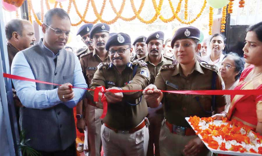नवीन पुलिस चौकी होलीक्रॉस अस्पताल एवं मणिपुर थाना का औपचारिक उद्घाटन