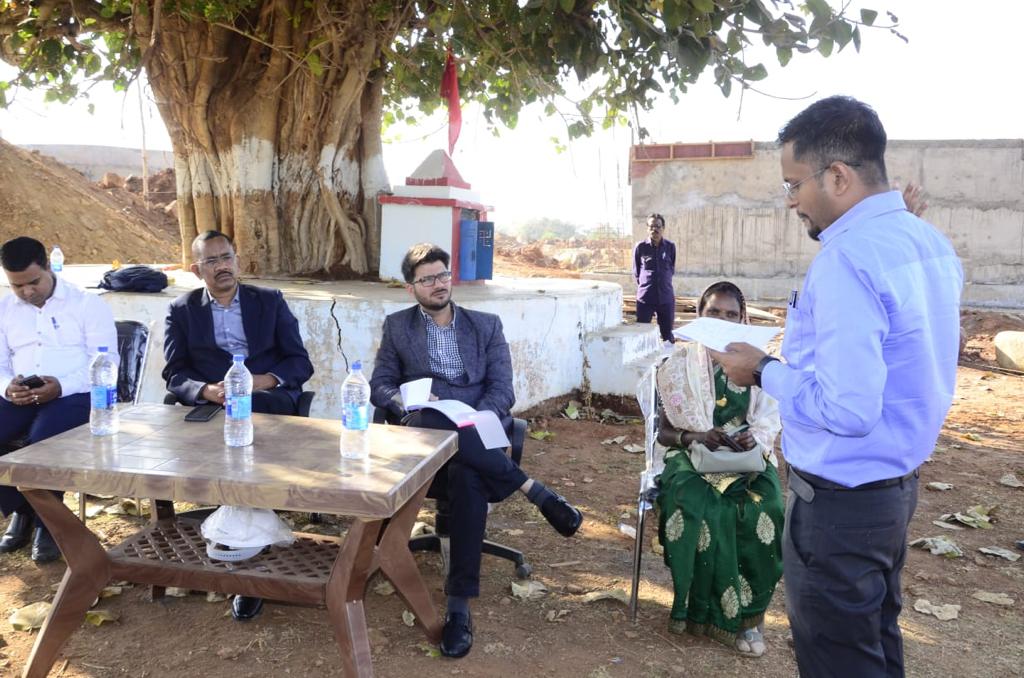 कमिश्नर ने किया मक्का प्रोसिसिंग यूनिट का निरीक्षण