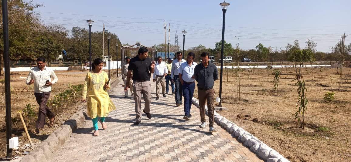 कलेक्टर ने कृष्णकुंज, आडिटोरियम सहित गढक़लेवा का किया निरीक्षण कलेक्टर ने कृष्णकुंज, आडिटोरियम सहित गढक़लेवा का किया निरीक्षण