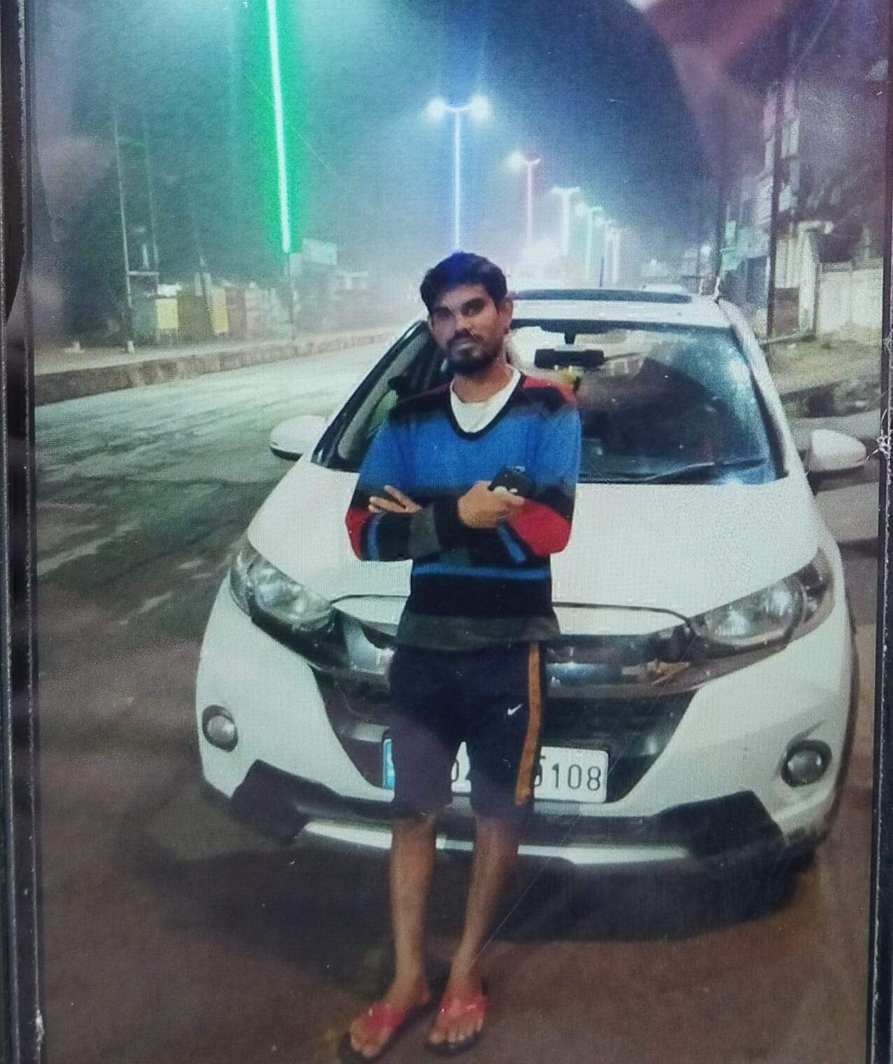 होटल के रसोइए की कमरे में मिली जली हुई संदिग्ध लाश, एफएसएल टीम जांच में जुटी