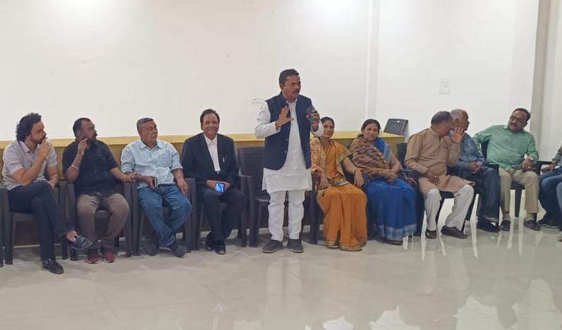 कांग्रेस के राष्ट्रीय महाधिवेशन की तैयारियों पर बैठक