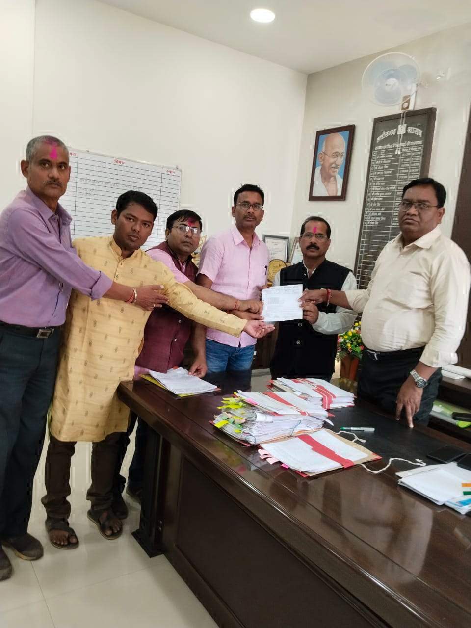 मांगों को लेकर शिक्षक संगठनों ने किया प्रदर्शन