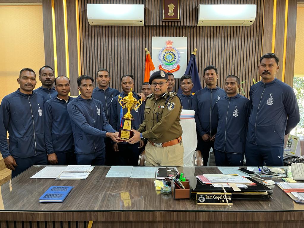 राज्य स्तरीय प्रतियोगिताओं में प्रथम स्थान प्राप्त विजेताओं को आईजी ने किया सम्मानित