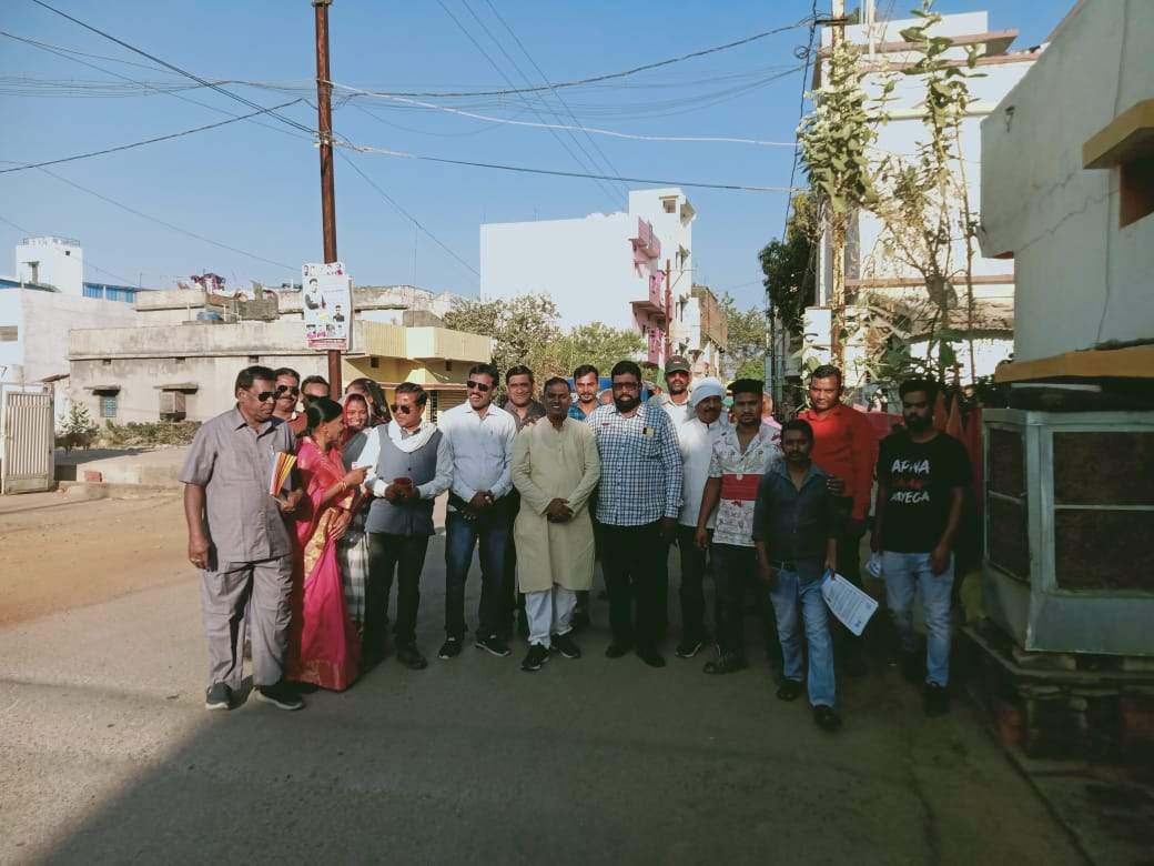 वार्ड नं. 16 व 17 से निकली हाथ से हाथ जोड़ो यात्रा