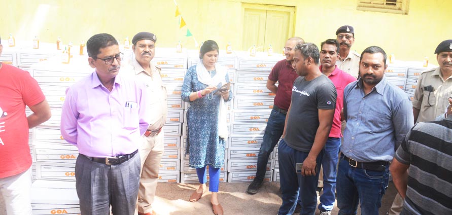 होली के पहले 25 लाख की अवैध शराब पकड़ाई, 5 धरे गए