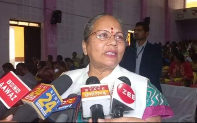 महिलाओं और लड़कियों को जागरूक करने  कार्यशाला 