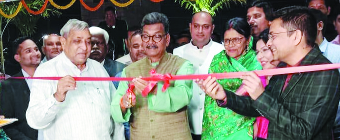 ऐसे ही नि:स्वार्थ भाव से मरीजों की सेवा में लगे रहें-महंत