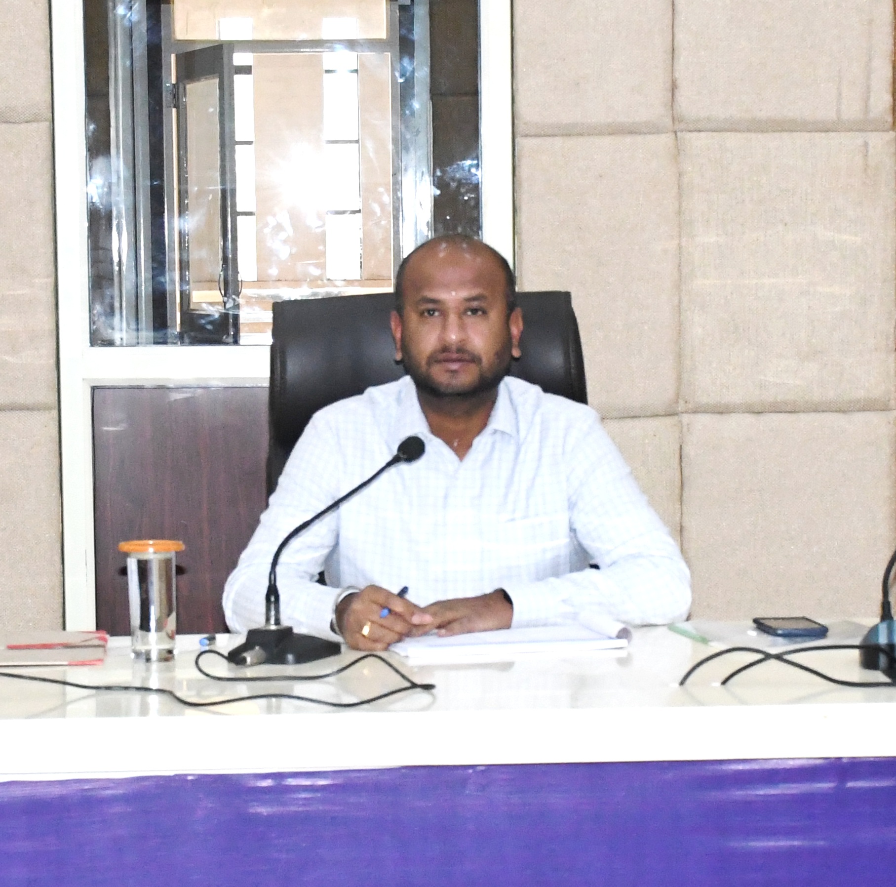 कलेक्टर ने ली मत्स्य पालन एवं उद्यानिकी विभाग की समीक्षा बैठक