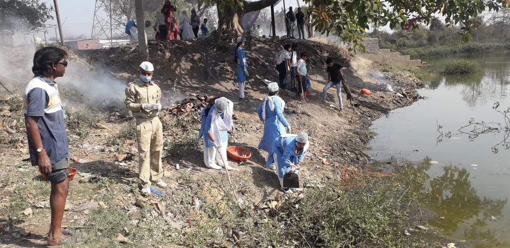 संत निरंकारी मंडल ने अमृत मिशन के तहत की तालाब की सफाई