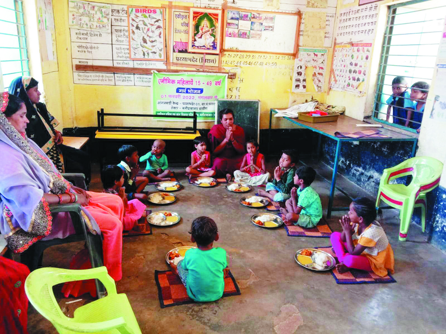हड़ताली आंगनबाड़ी सहायिका बर्खास्त, नोटिस के बाद 55 आंगनबाड़ी खुले हड़ताली आंगनबाड़ी सहायिका बर्खास्त, नोटिस के बाद 55 आंगनबाड़ी खुले