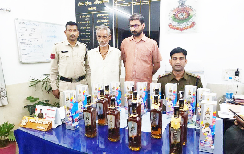 लग्जरी कार में अंग्रेजी शराब तस्करी जांजगीर के 2 आरोपी गिरफ्तार