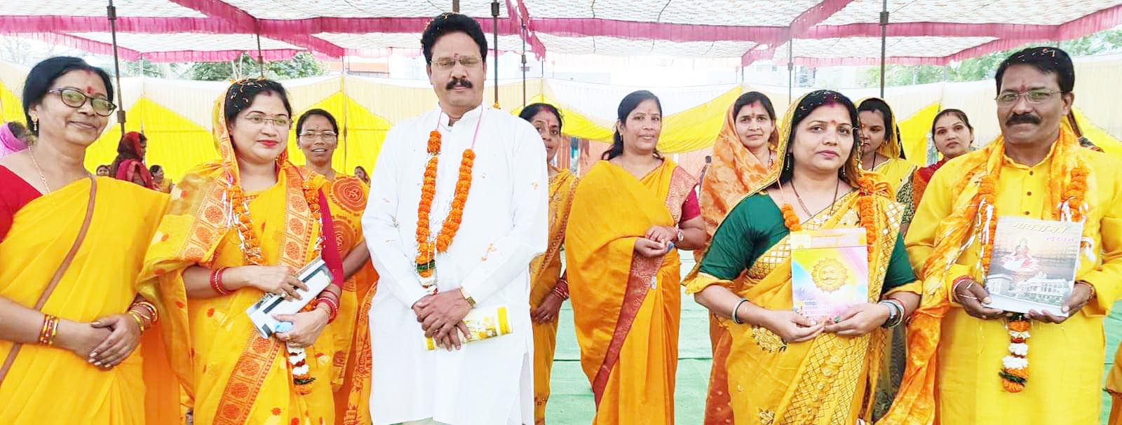 सनसिटी में 5 कुंडीय गायत्री यज्ञ