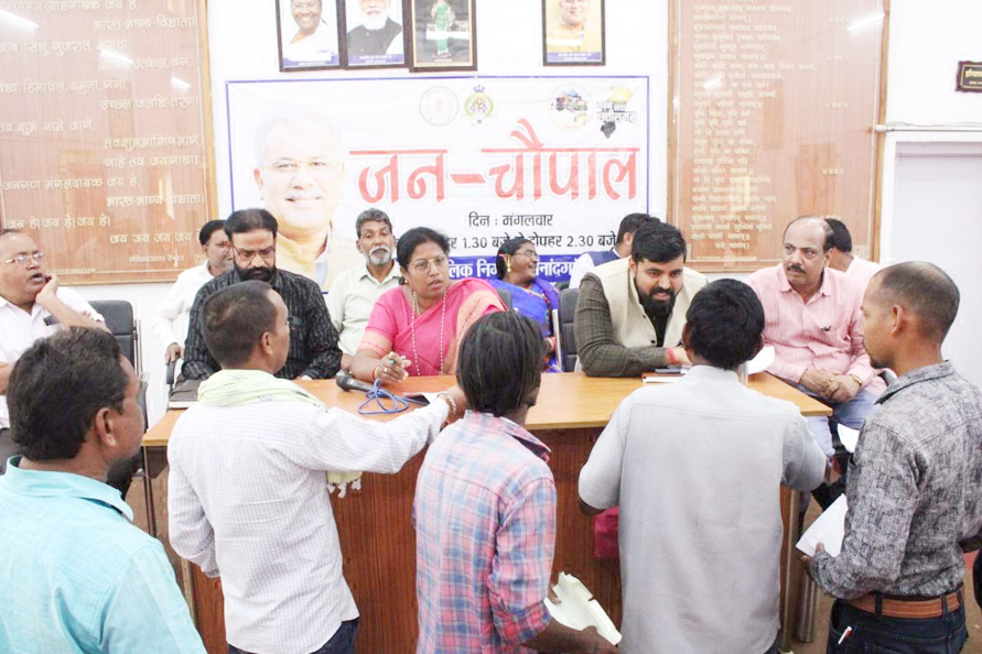 शासन की हर योजना का लाभ मिले हर वर्ग को- मेयर