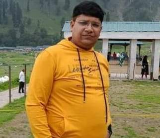 अज्ञात वाहन की ठोकर से कारोबारी के बेटे की मौत