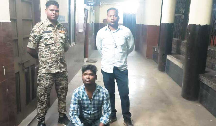 शादी का झांसा दे रेप, गिरफ्तार 