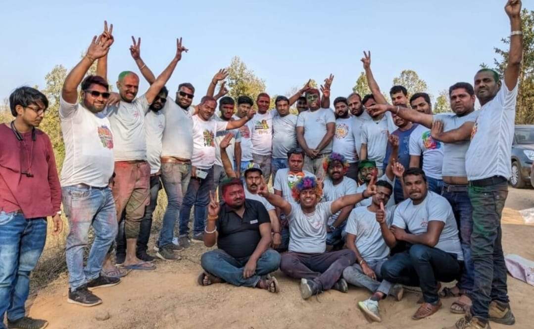 पत्रकारों का होली मिलन समारोह, रंग गुलाल की हुई बौछार